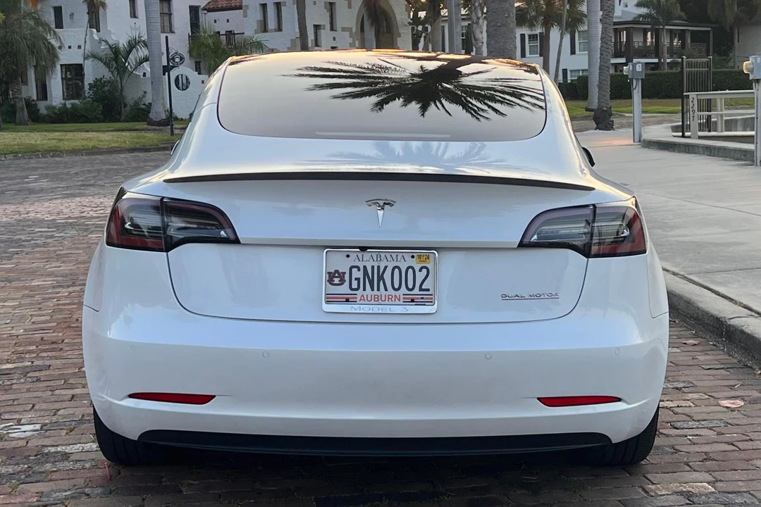 2021 Tesla Model 3 Performance - Image 5 of 31