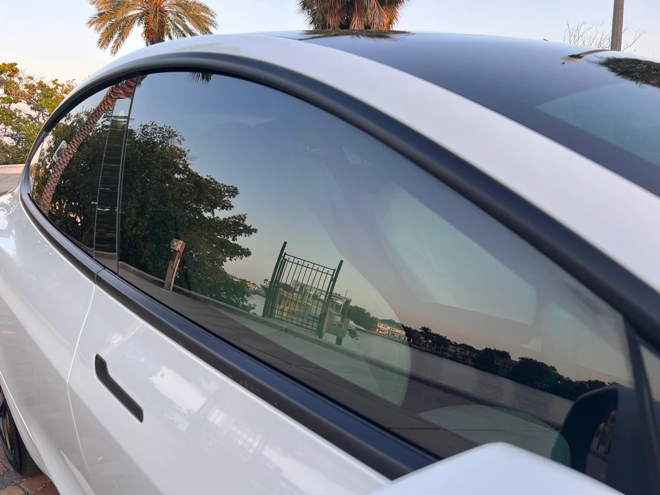 2021 Tesla Model 3 Performance - Image 26 of 31