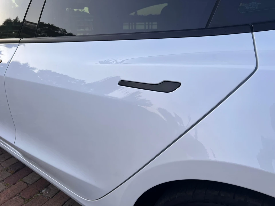 2021 Tesla Model 3 Performance - Image 23 of 31
