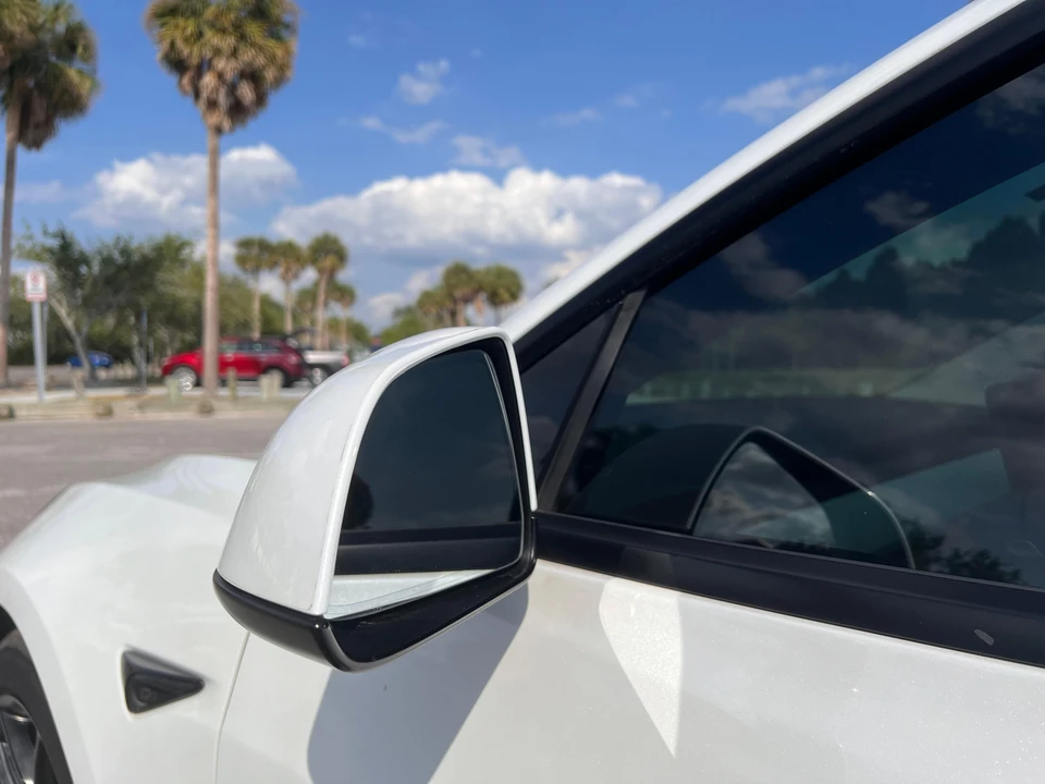 2021 Tesla Model 3 Performance - Image 20 of 31