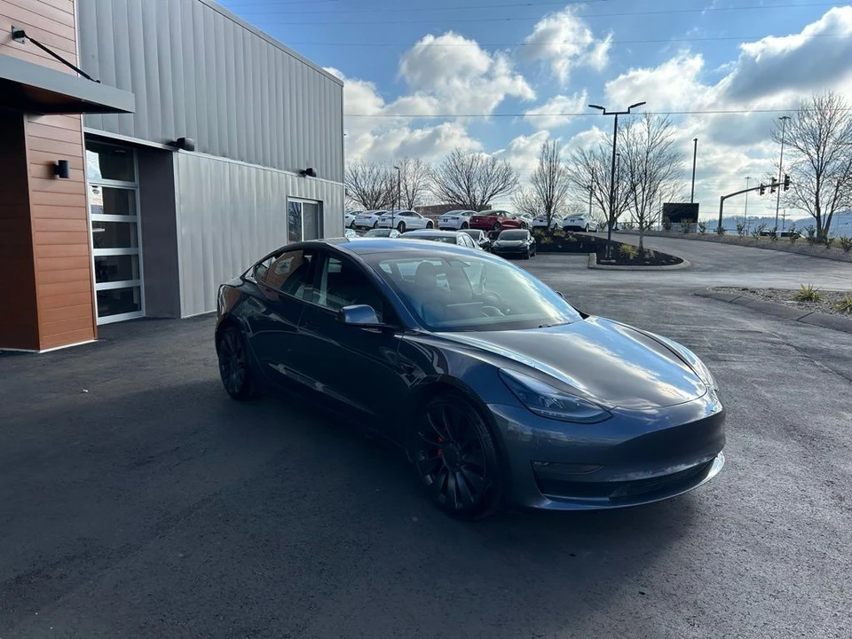 2021 Tesla Model 3 Performance - Image 3 of 17