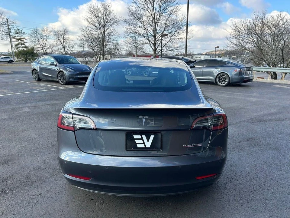 2021 Tesla Model 3 Performance - Image 6 of 17