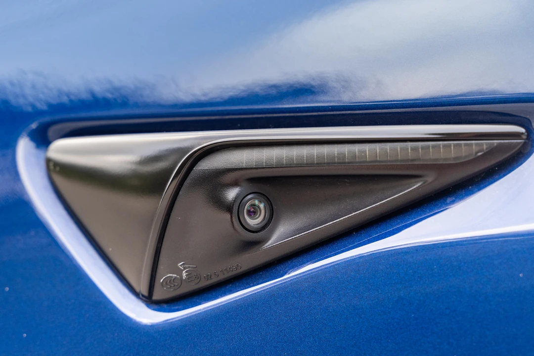 2021 Tesla Model 3 Performance - Image 24 of 31