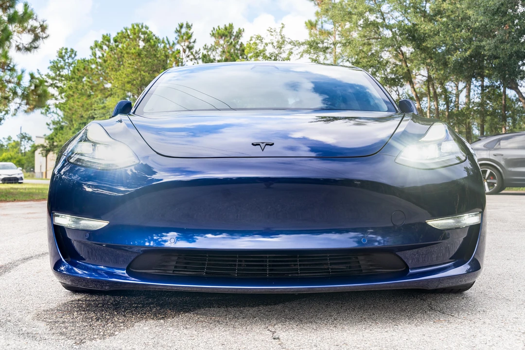 2021 Tesla Model 3 Performance - Image 7 of 31