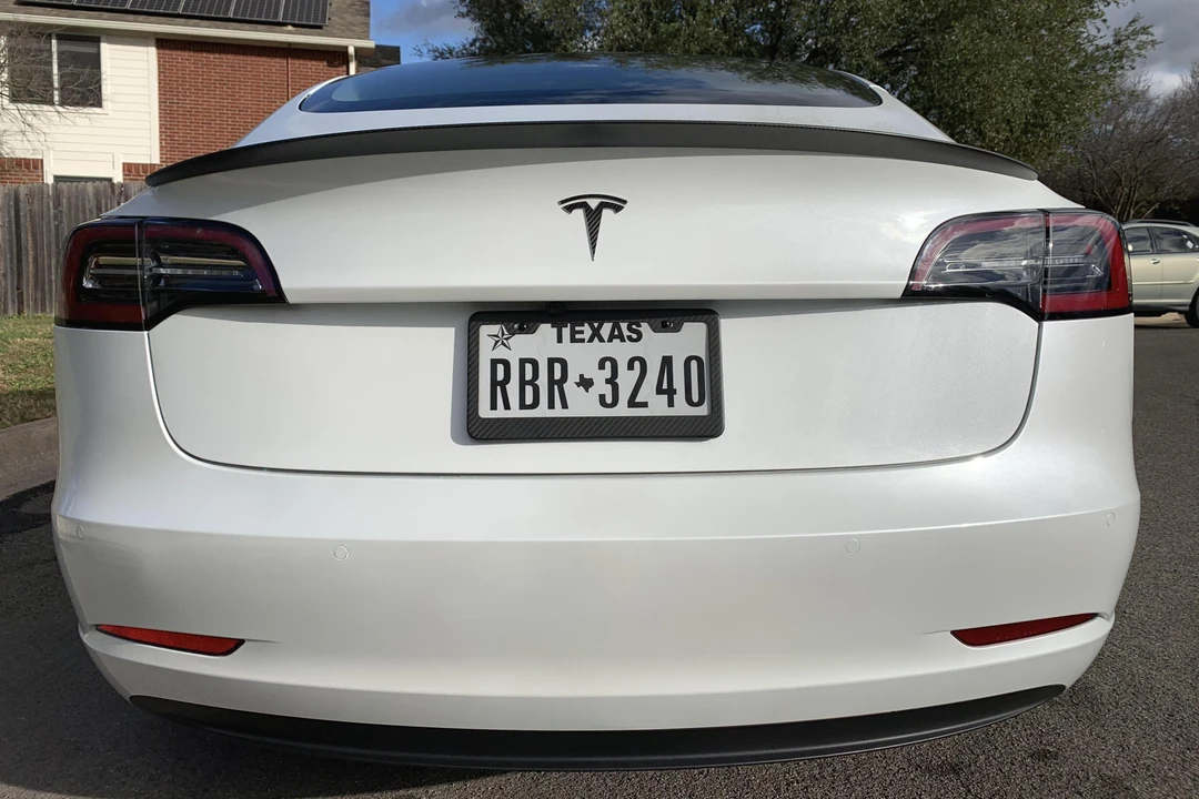 2021 Tesla Model 3 Performance - Image 5 of 31