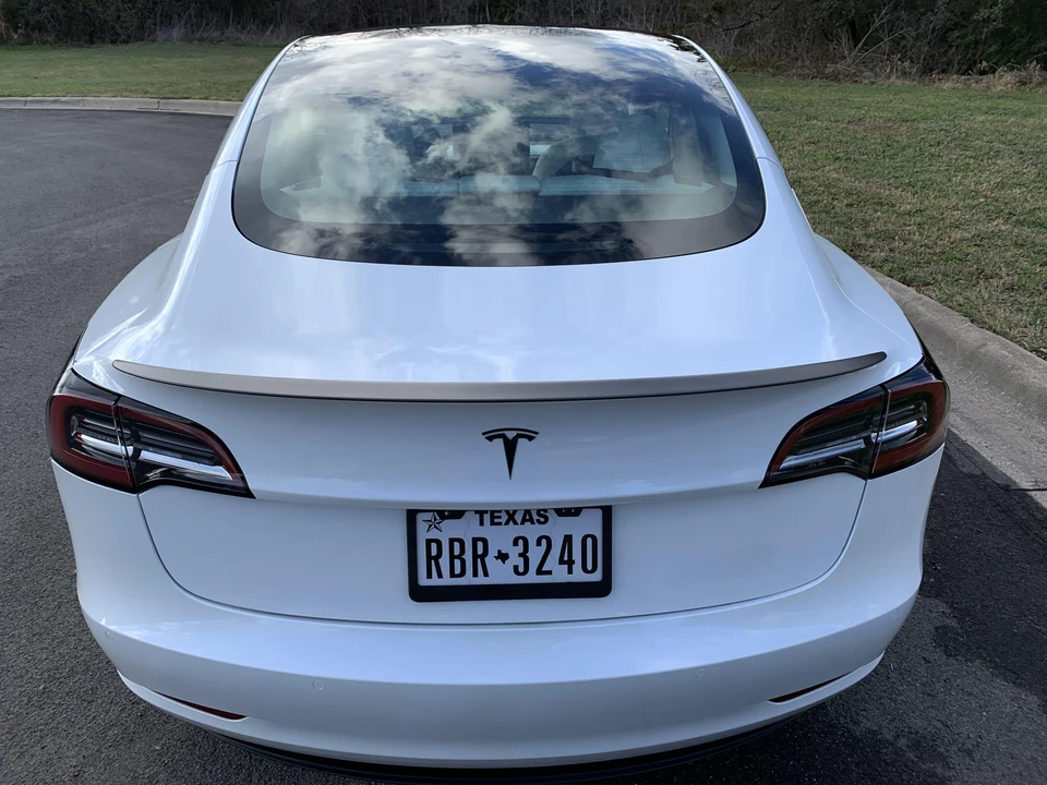 2021 Tesla Model 3 Performance - Image 14 of 31