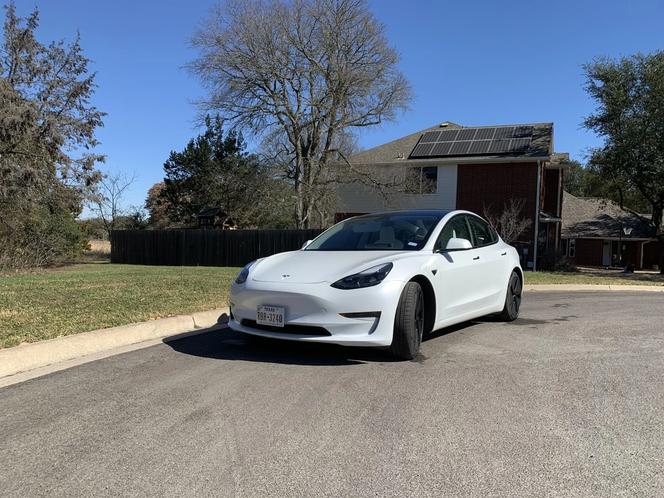 2021 Tesla Model 3 Performance - Image 7 of 31