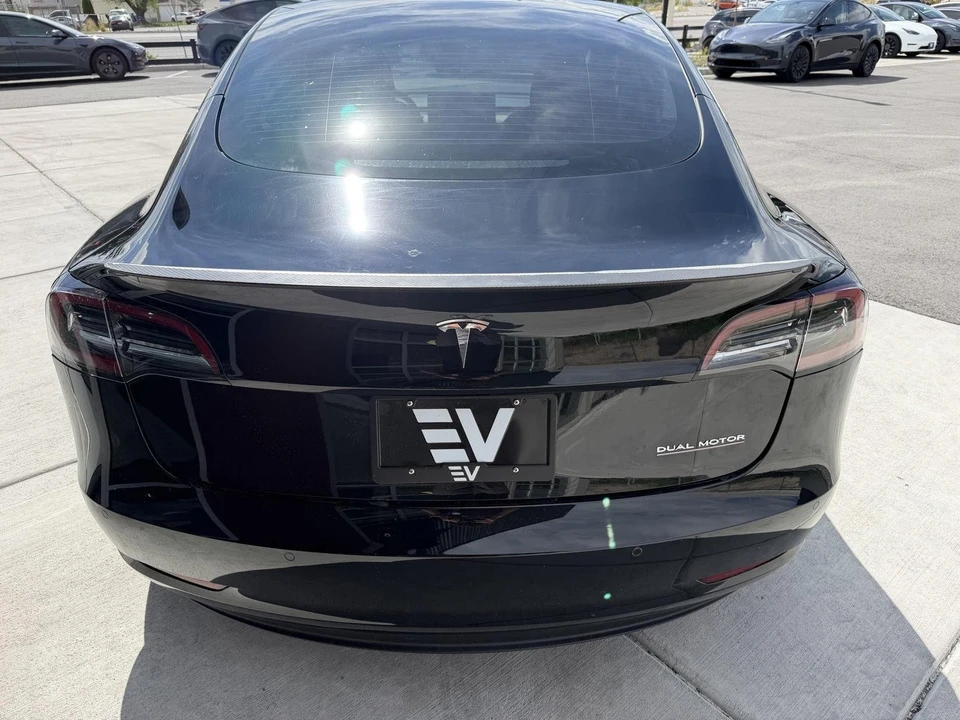 2021 Tesla Model 3 Performance - Image 7 of 21