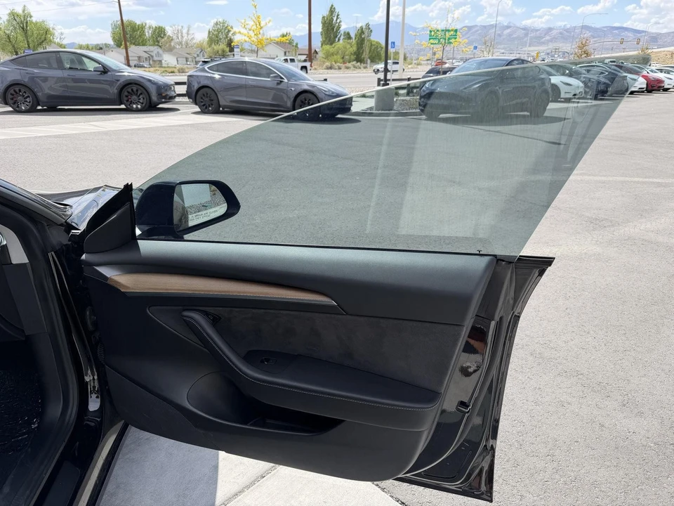 2021 Tesla Model 3 Performance - Image 21 of 21