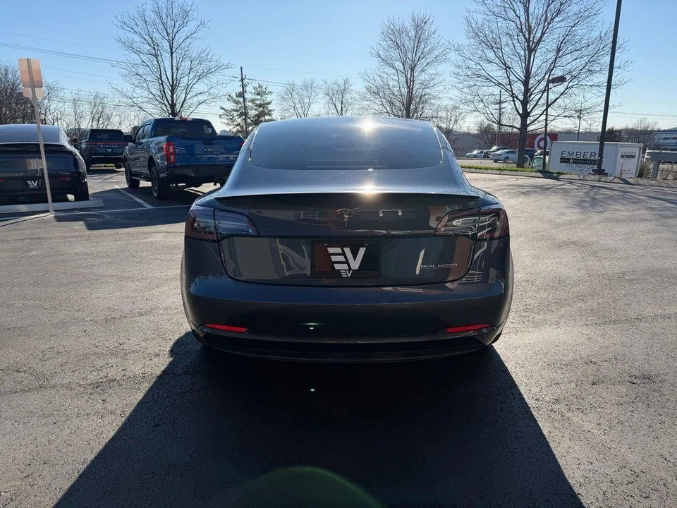 2021 Tesla Model 3 Performance - Image 4 of 15