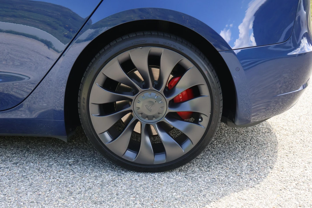 2021 Tesla Model 3 Performance - Image 30 of 31