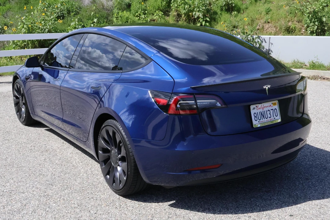 2021 Tesla Model 3 Performance - Image 4 of 31