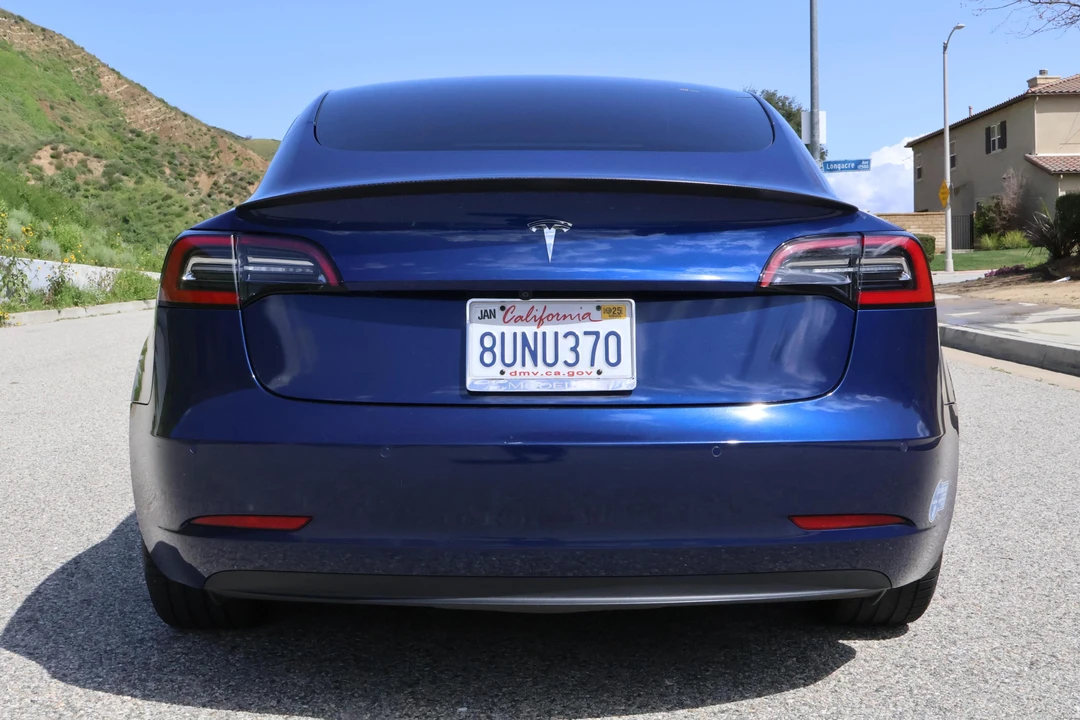 2021 Tesla Model 3 Performance - Image 5 of 31
