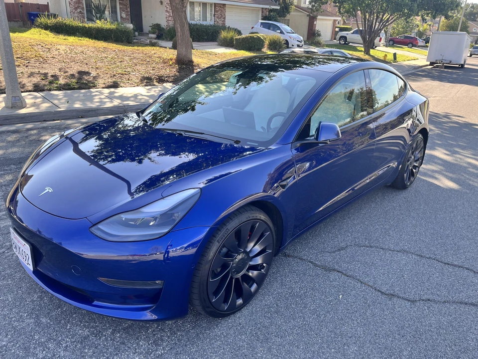 2021 Tesla Model 3 Performance - Image 12 of 31