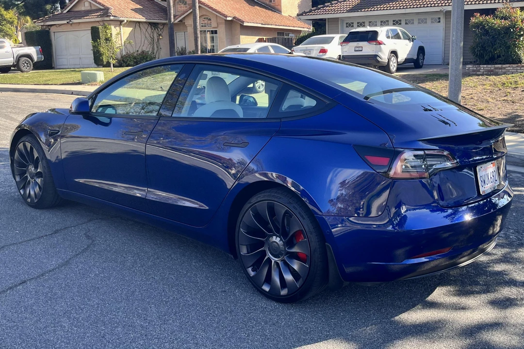 2021 Tesla Model 3 Performance - Image 4 of 31