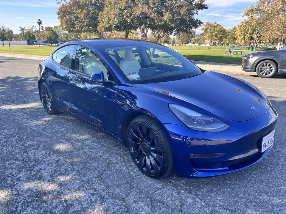 2021 Tesla Model 3 Performance - Image 22 of 31