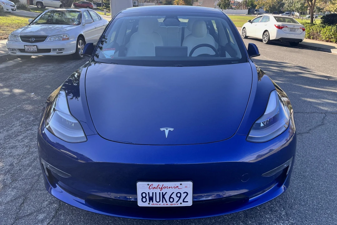 2021 Tesla Model 3 Performance - Image 2 of 31