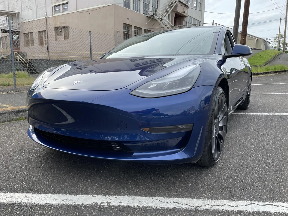 2021 Tesla Model 3 Performance - Image 8 of 31
