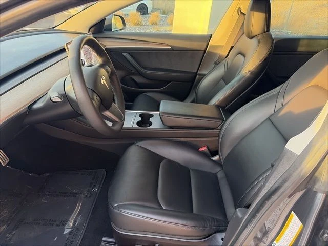 2021 Tesla Model 3 Performance - Image 13 of 21