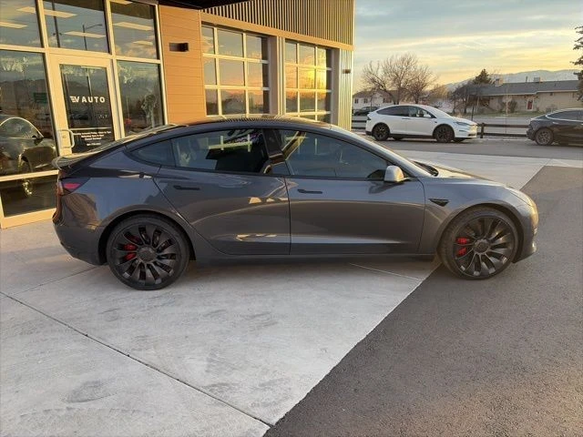 2021 Tesla Model 3 Performance - Image 9 of 21