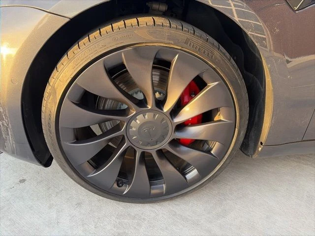 2021 Tesla Model 3 Performance - Image 10 of 21
