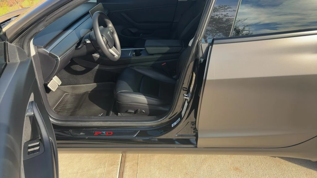 2021 Tesla Model 3 Performance - Image 5 of 6