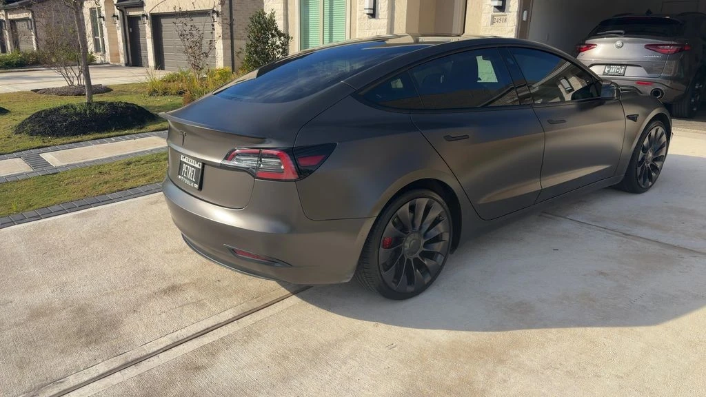 2021 Tesla Model 3 Performance - Image 4 of 6