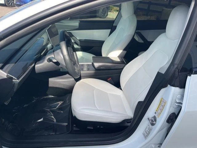 2021 Tesla Model 3 Performance - Image 11 of 21