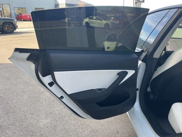 2021 Tesla Model 3 Performance - Image 14 of 21