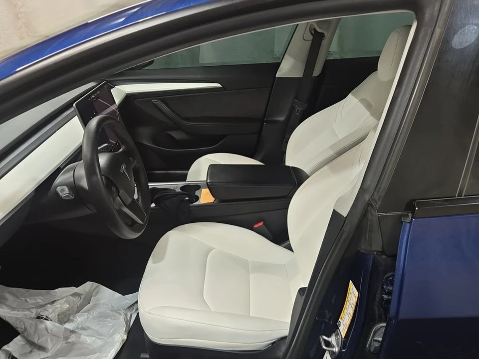 2021 Tesla Model 3 Performance - Image 3 of 5