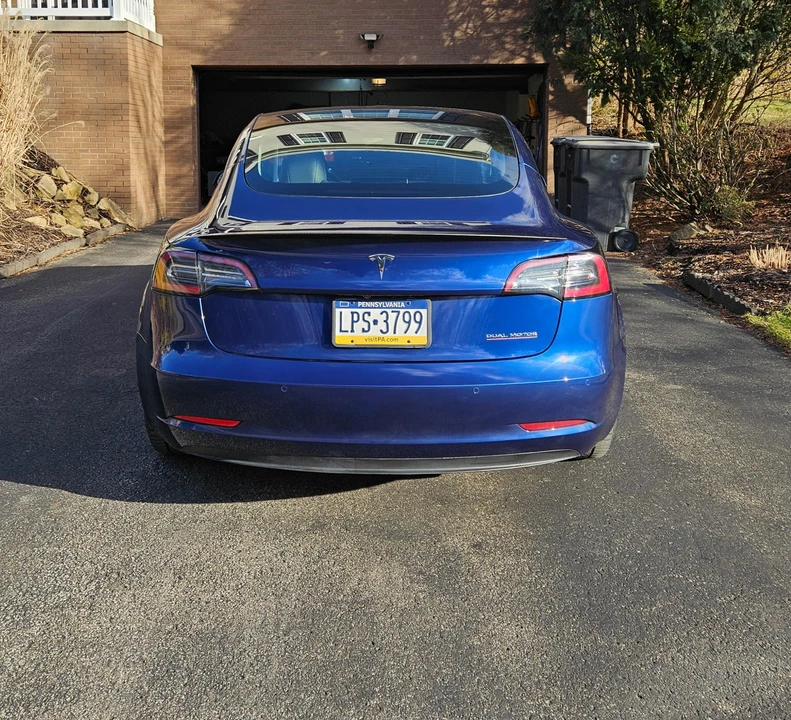 2021 Tesla Model 3 Performance - Image 24 of 31