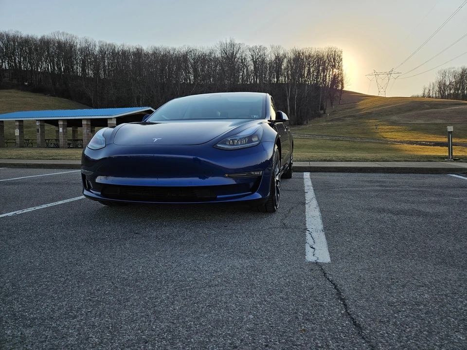 2021 Tesla Model 3 Performance - Image 10 of 31