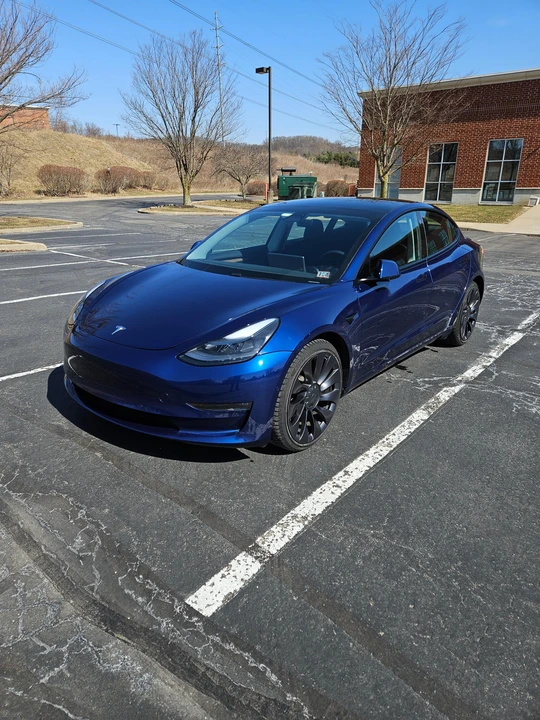 2021 Tesla Model 3 Performance - Image 11 of 31
