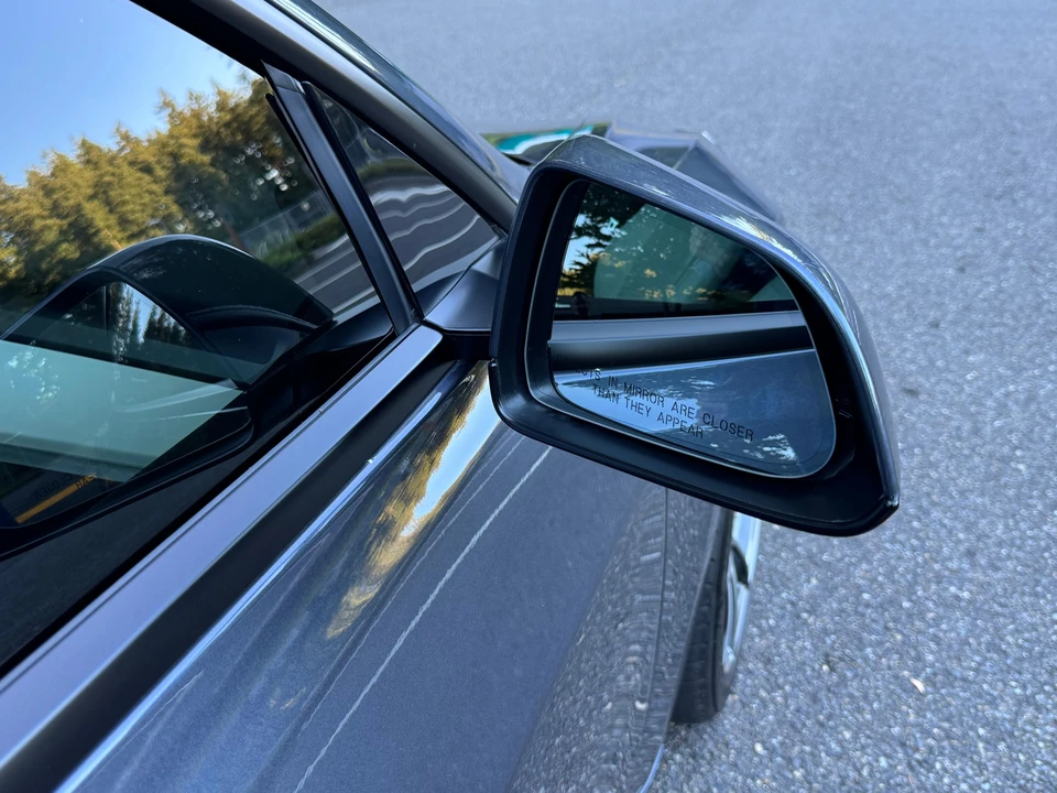 2021 Tesla Model 3 Performance - Image 27 of 31