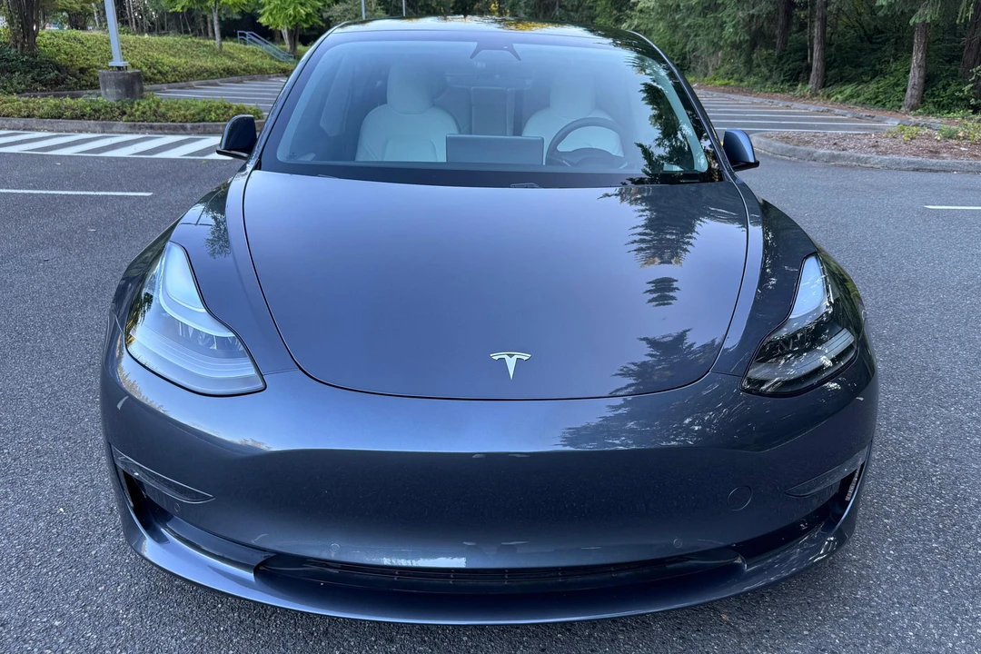 2021 Tesla Model 3 Performance - Image 2 of 31