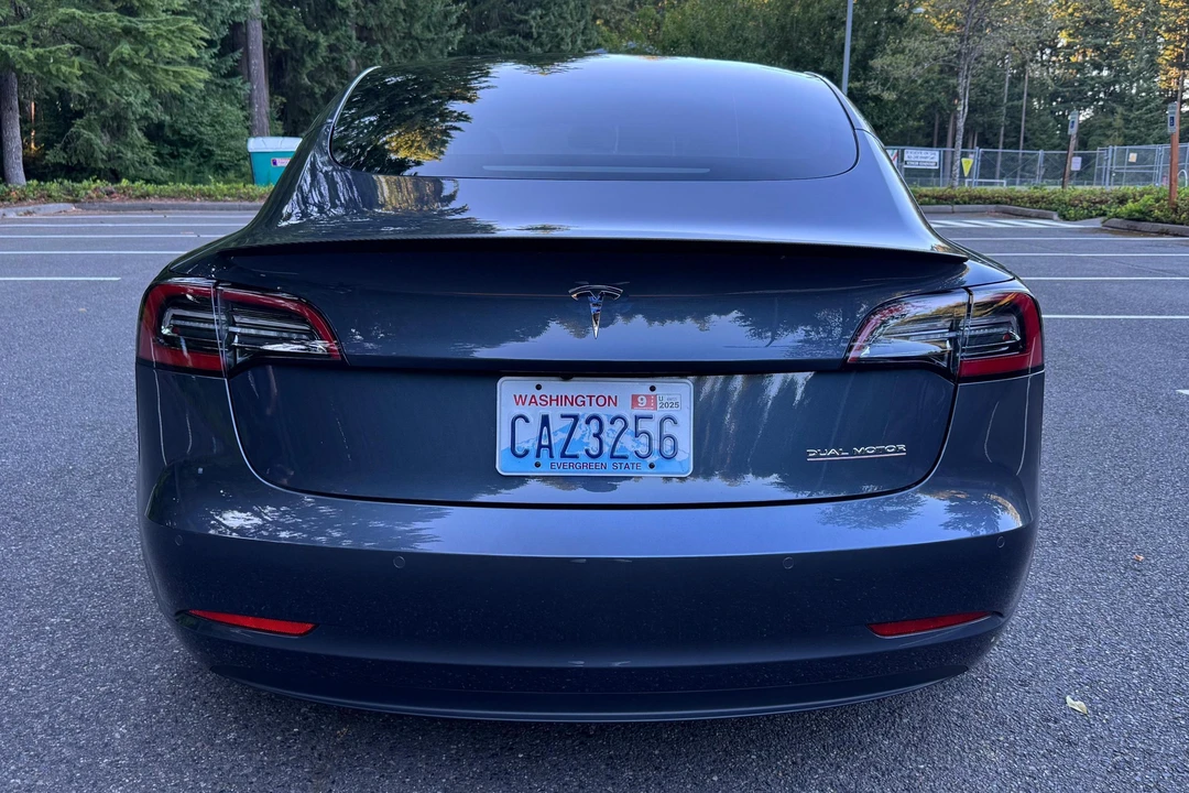 2021 Tesla Model 3 Performance - Image 5 of 31