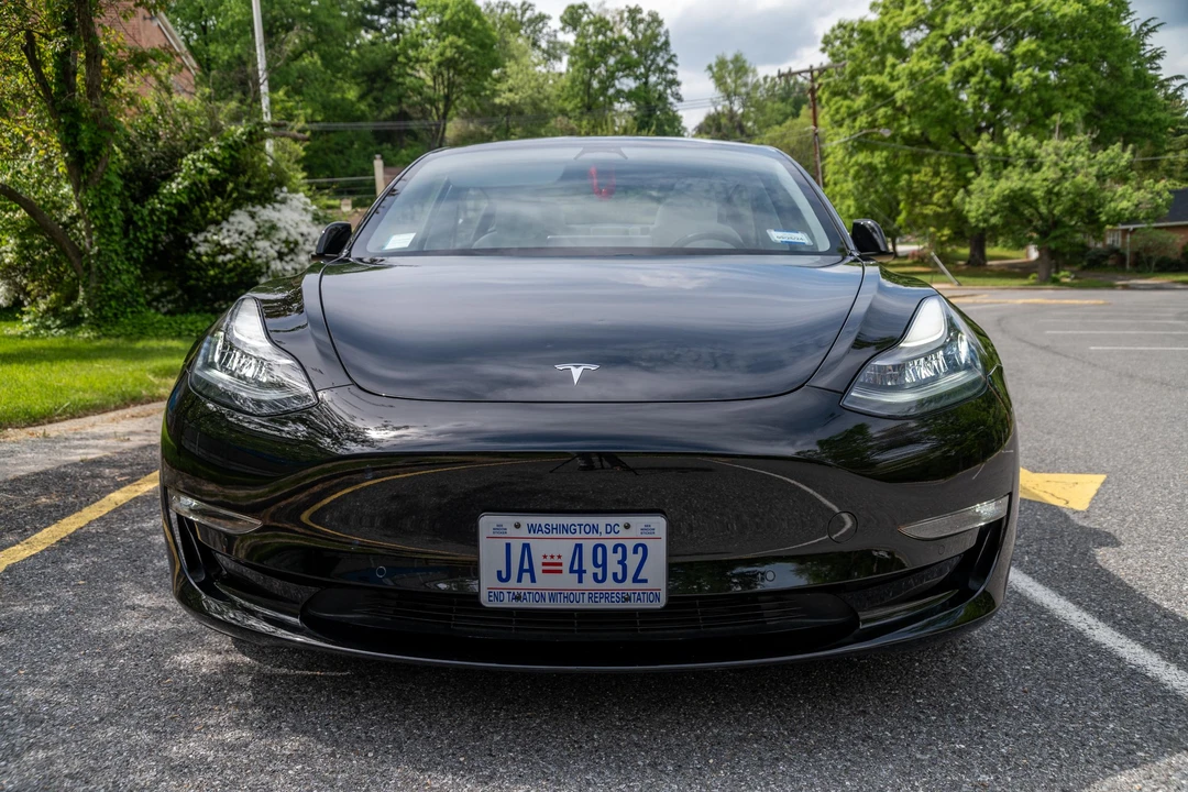 2021 Tesla Model 3 Performance - Image 7 of 31
