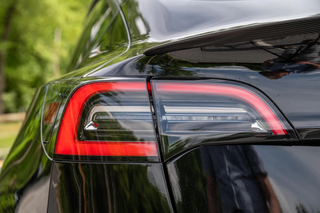 2021 Tesla Model 3 Performance - Image 31 of 31