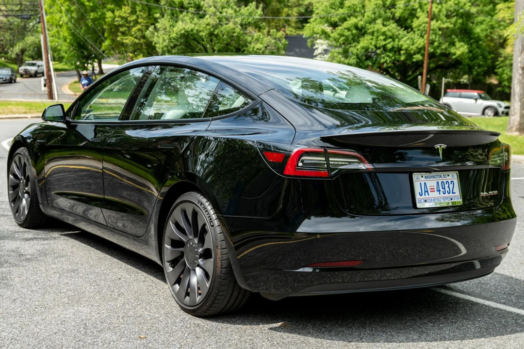 2021 Tesla Model 3 Performance - Image 4 of 31