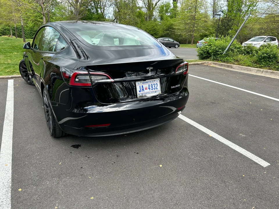 2021 Tesla Model 3 Performance - Image 11 of 31