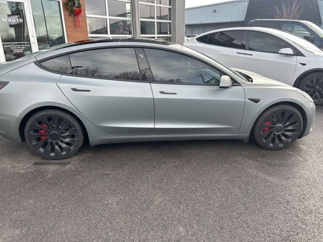 2021 Tesla Model 3 Performance - Image 9 of 21