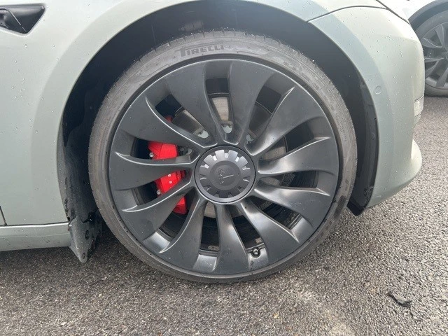 2021 Tesla Model 3 Performance - Image 10 of 21