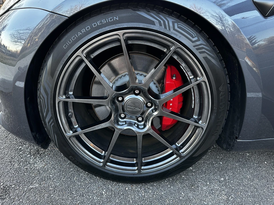 2021 Tesla Model 3 Performance - Image 19 of 31