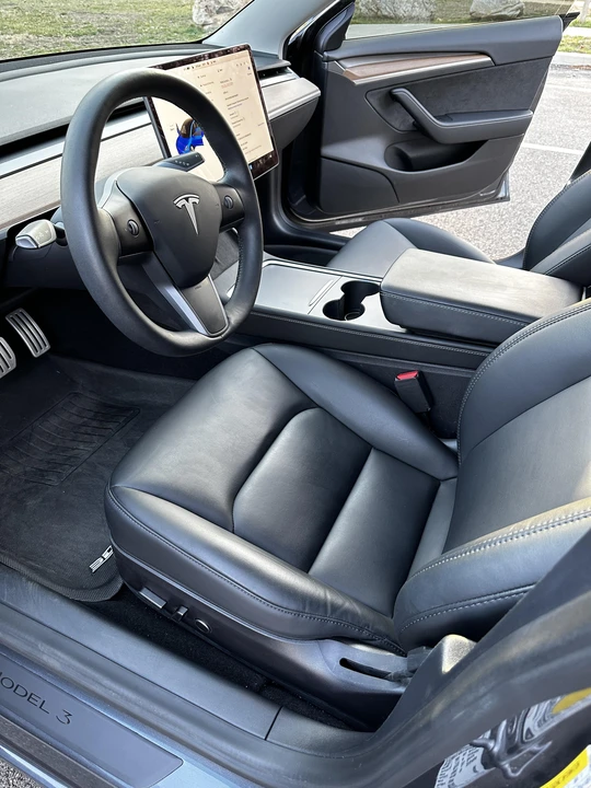 2021 Tesla Model 3 Performance - Image 28 of 31