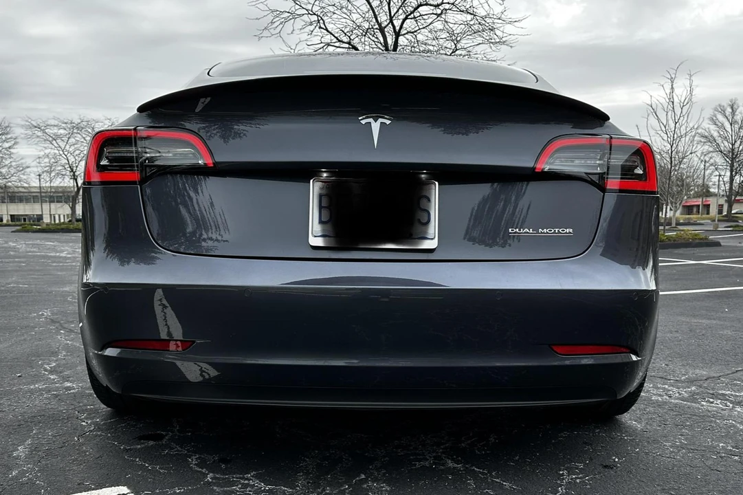 2021 Tesla Model 3 Performance - Image 5 of 31