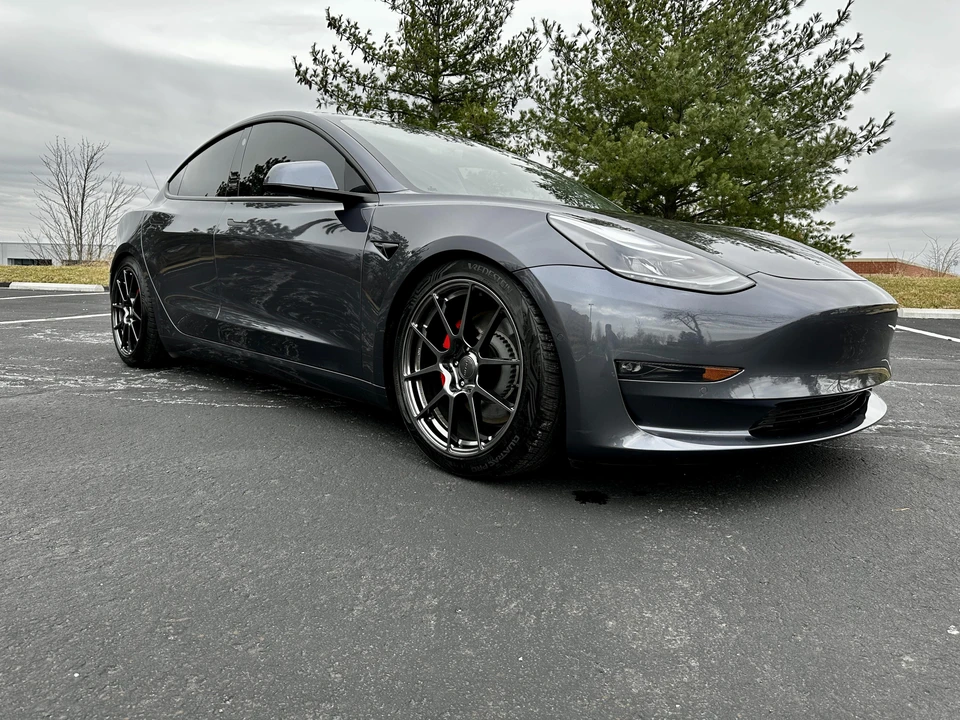 2021 Tesla Model 3 Performance - Image 14 of 31