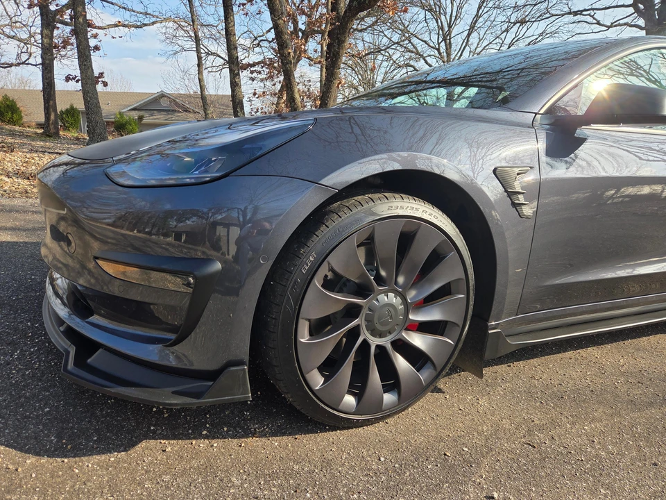 2021 Tesla Model 3 Performance - Image 24 of 31