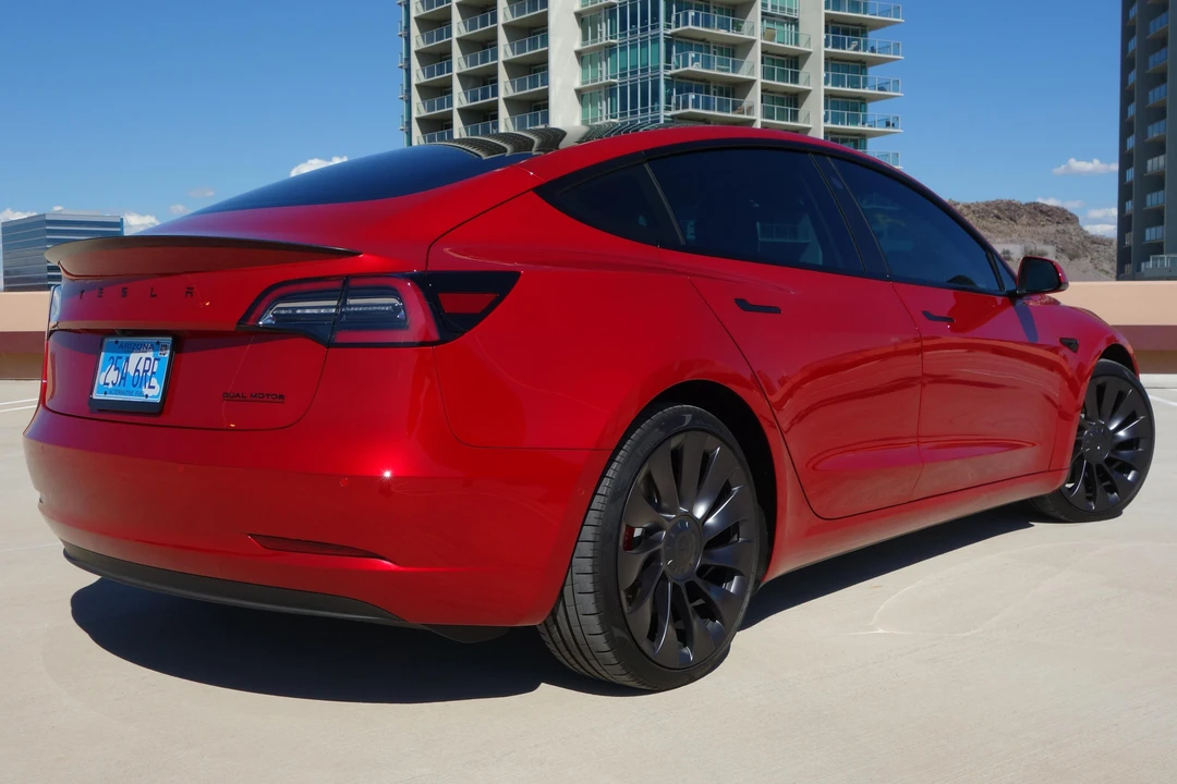2021 Tesla Model 3 Performance - Image 4 of 31