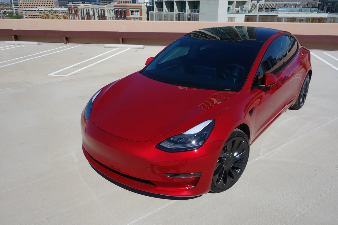 2021 Tesla Model 3 Performance - Image 10 of 31