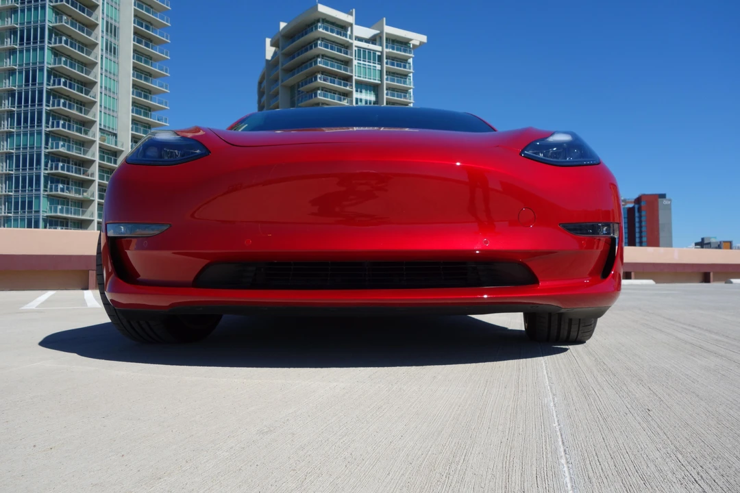 2021 Tesla Model 3 Performance - Image 9 of 31